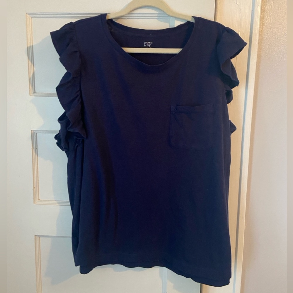 Crown & Ivy Women’s Sleeveless Ruffle Trim T-shirt XXL Navy Blue nearly new - Picture 2 of 9